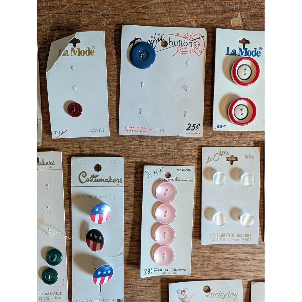 Vintage Button Lot Mixed Brands La Mode Le Chic Costumakers Novelty Mid Century